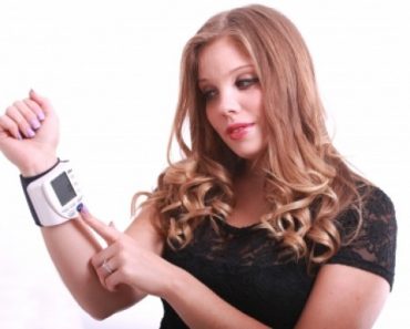 10 Tips how to lower blood pressure naturally - Hypertension 10 Tips how to lower blood pressure naturally - Hypertension