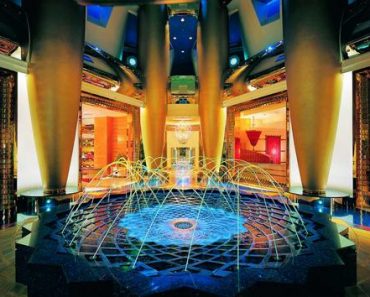 7 Star Hotel - Burj Al Arab - The highest hotel in the world 7 star hotel - Burj Al Arab