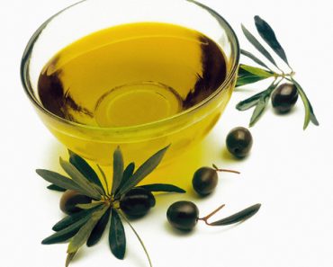 Olive Oil Reduces The Risk Of Stroke Bowl of Olive Oil